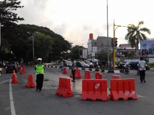 Sempat Makan Korban, Polisi Alihkan Jalur Kendaraan di Simpang Jam Banda Aceh